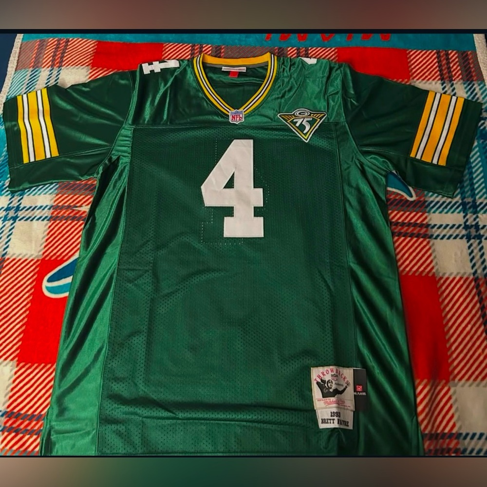 Host Pick Greenbay Football Jersey with Number 4